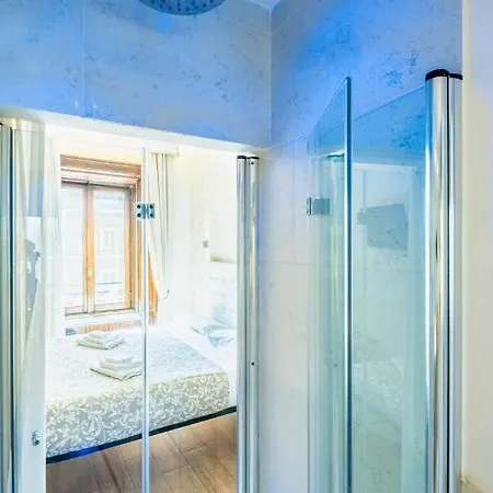 Mytinyhome Esquilino 4*