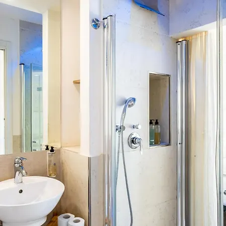 Mytinyhome Esquilino 4* Rom